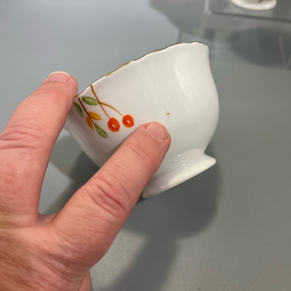 Vintage Delphine Sugar Bowl & Individual creamer. piece set.Bone china England. - Picture 9 of 16